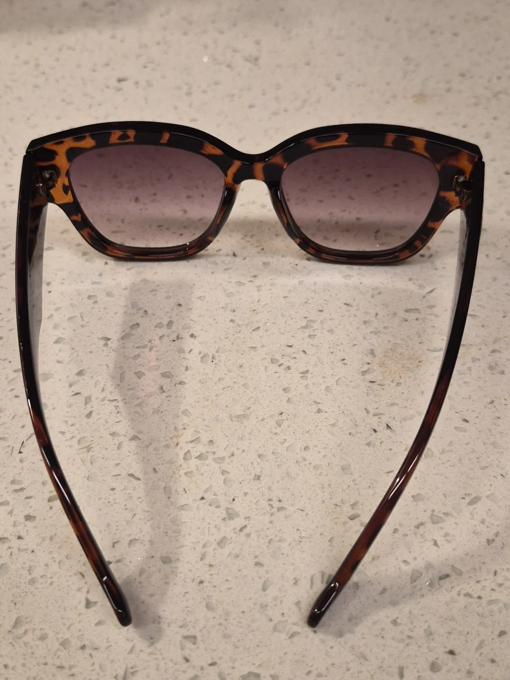Women's Tortoiseshell Oversized Sunglasses - Brown Gradient Lenses